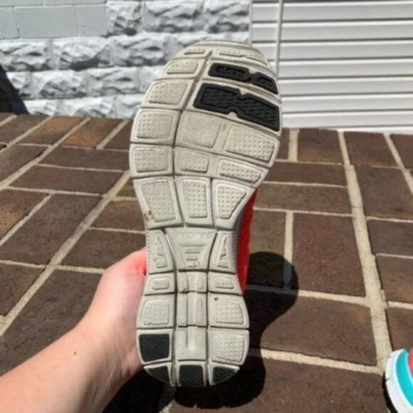 Skechers Skech Knit Running Shoes - Picture 6 of 11